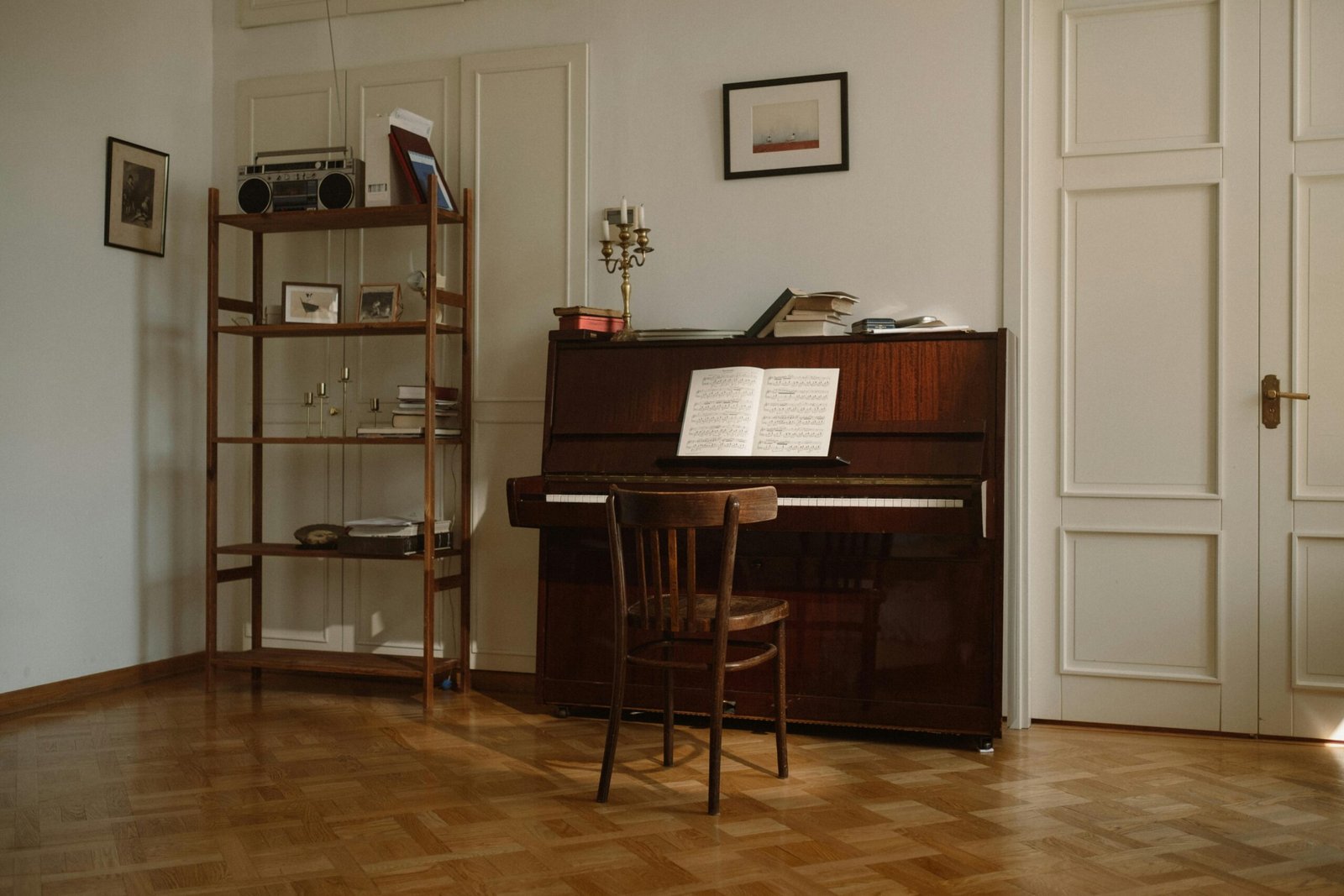 Why Musical Instruments Need More Than Just a Standard Courier